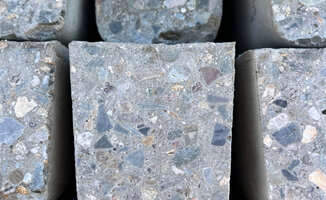 Столб железобетонный предварительно напряженный 7х8см